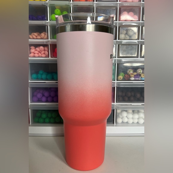 Stanley OG 40 Oz Coral Ombre - Picture 2 of 7